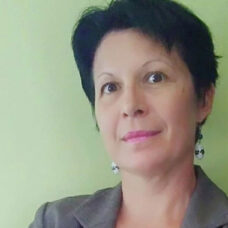 Oksana Ryabinina potrait.