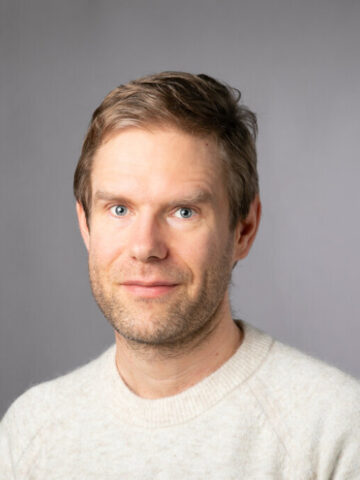 Potrait of Oskari Lahtinen.