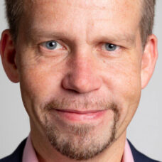 Mika Kortelainen kasvokuva.