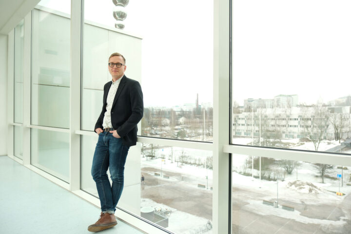 Jani Erola in the corridore.