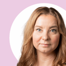 Kirsi Peltosen kasvokuva.