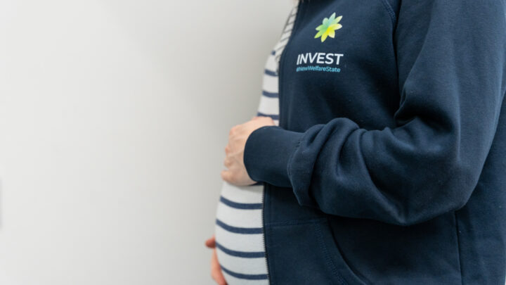 Raskasvatsa ja INVEST-huppari,